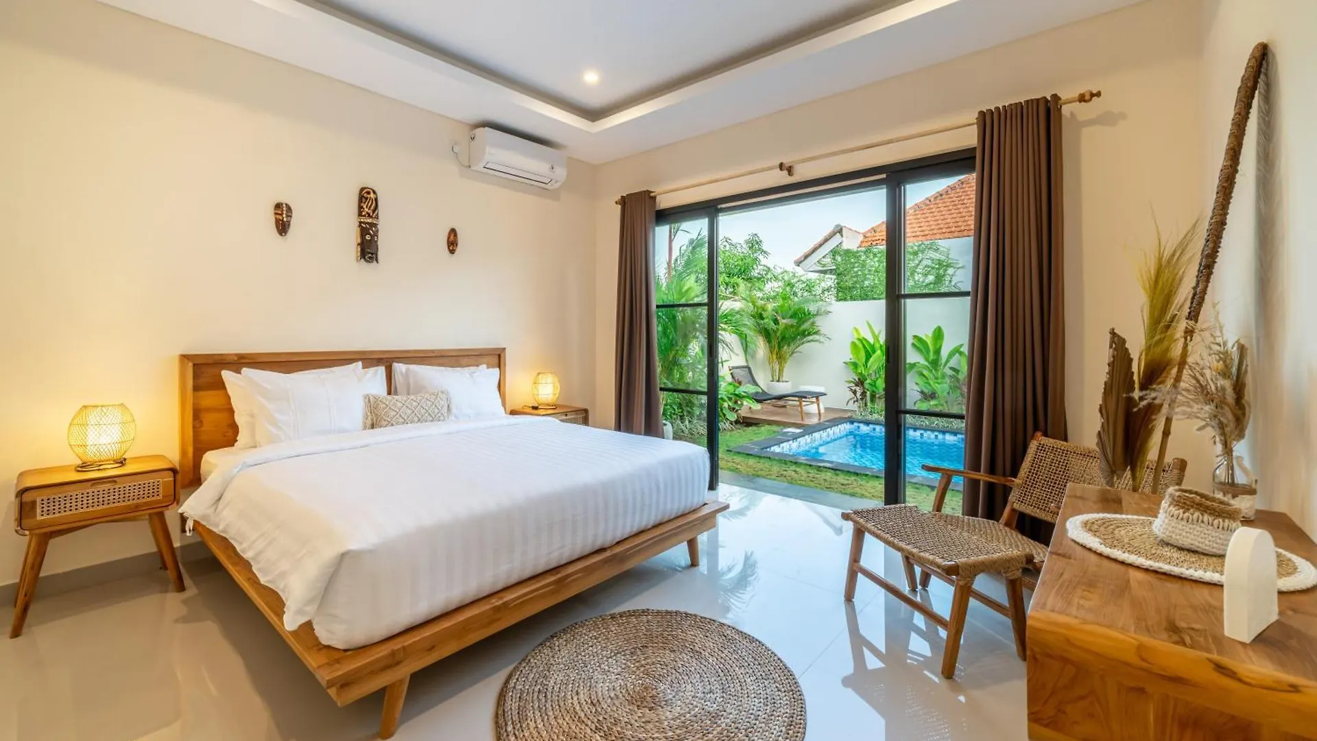 Alicia - Promo Canguu - Brand New Villa - Huge Pool -Ps5! Kerobokan   Kerobokan (Bali)